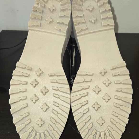 DV DOLCE VITA Russit Ankle Boots Womens 11 Lug Sole Black Beige Faux Fur - Picture 8 of 10